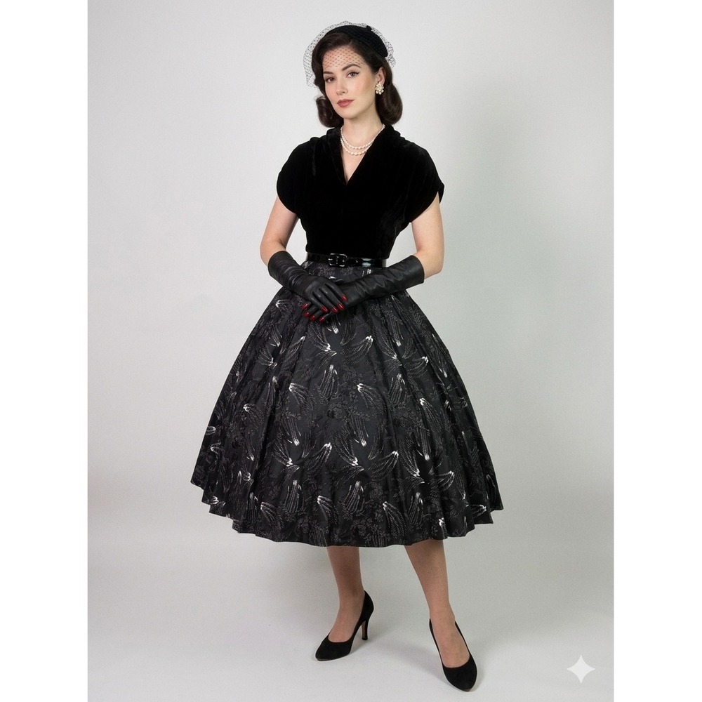 Vintage 1950s Kerrybrooke Black Velvet Brocade Dress Deadstock NWT Mid Century M